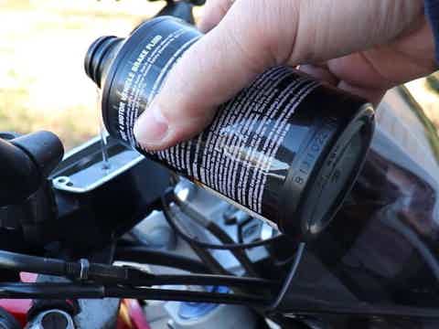 Motorcycle Vacuum Brake Bleeding Kit Air Zapper Easy DIY Bleed